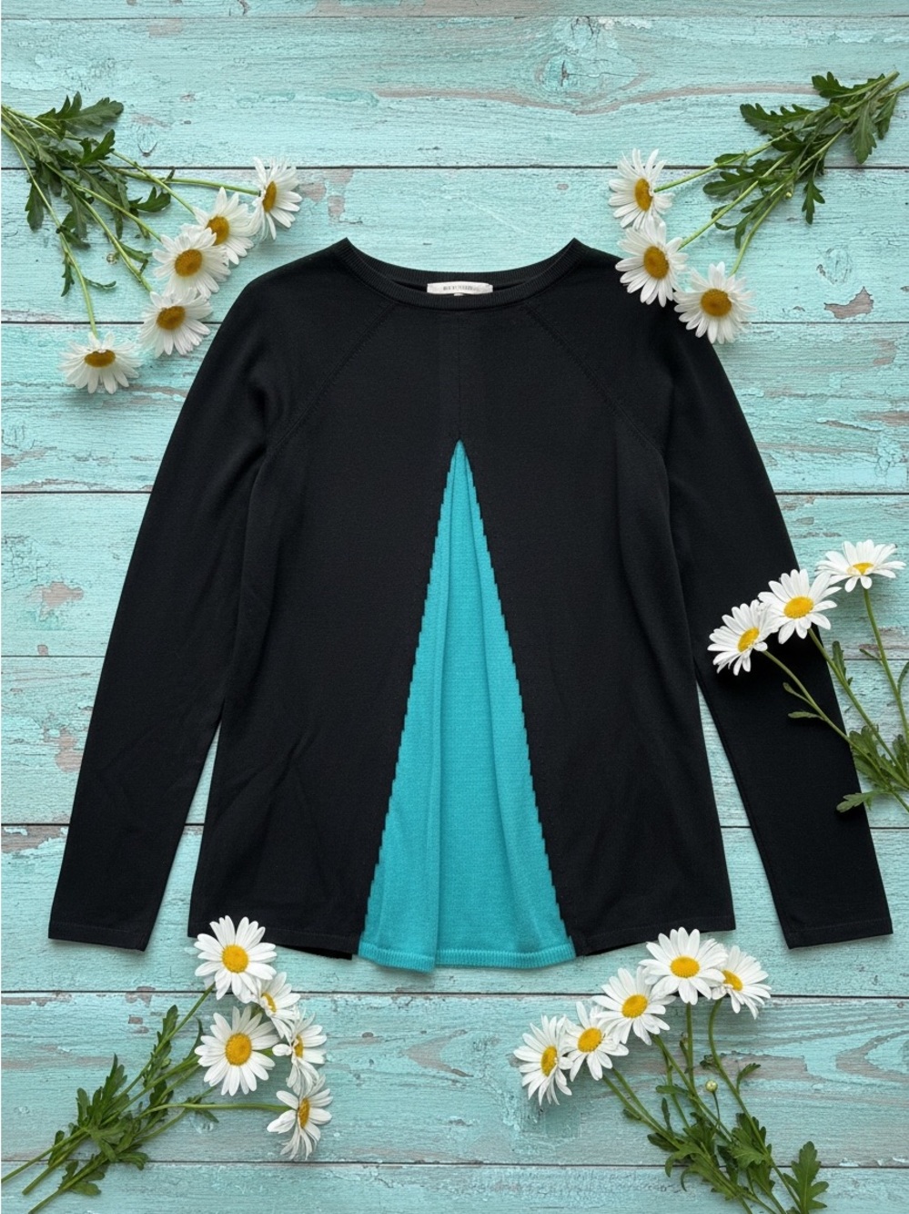 Lafayette NWT light sweater top